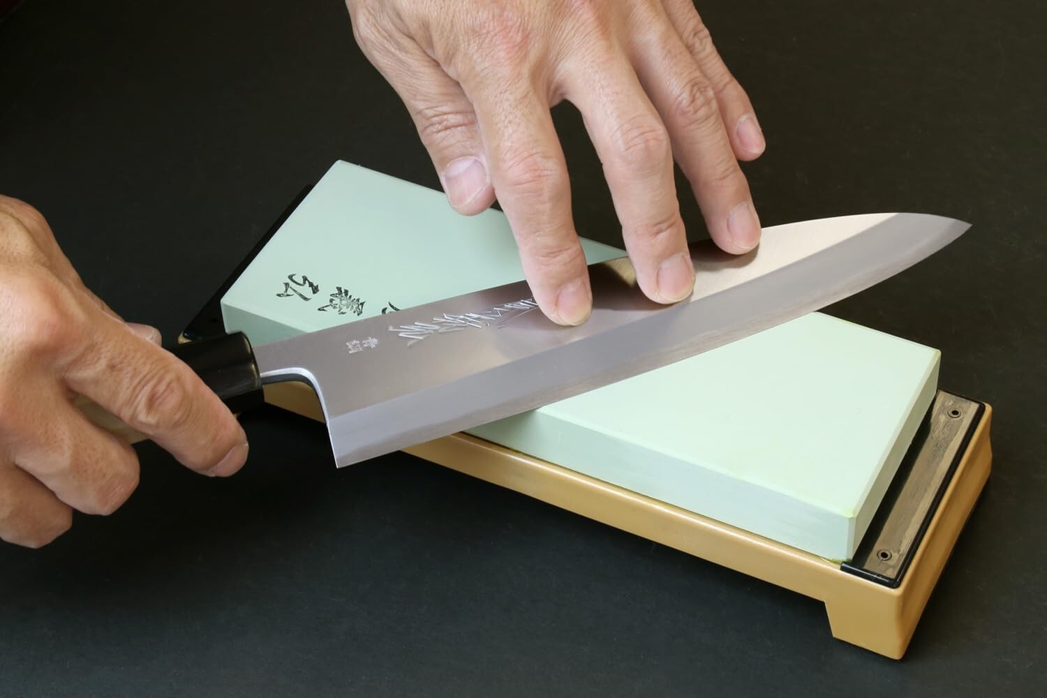 Japanese Water Stones: Professional Grade Toishi Sharpener with Nagura Stone