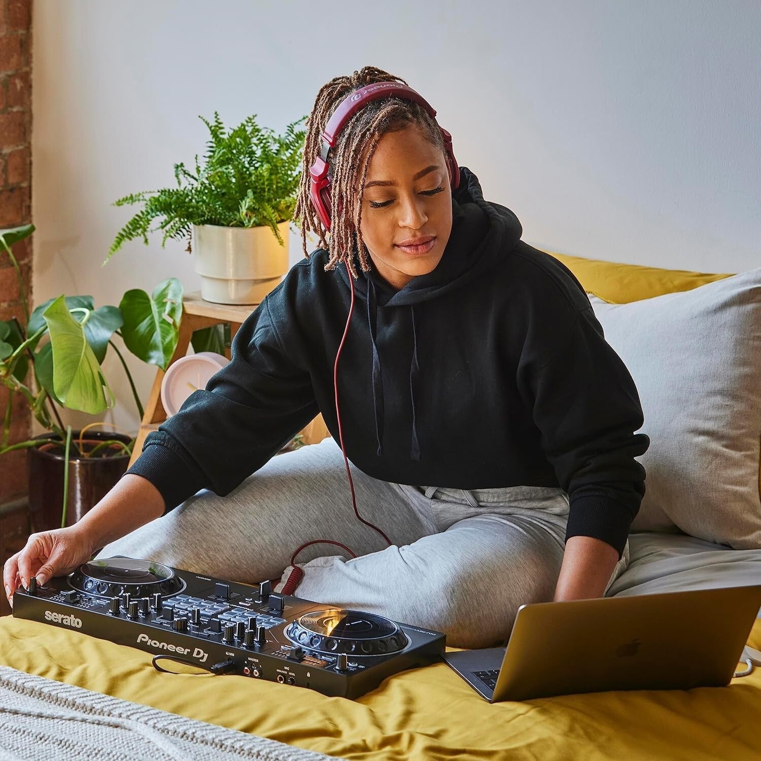 Professional Battle-Style DDJ DJ Controller for Serato - Ideal for Performances