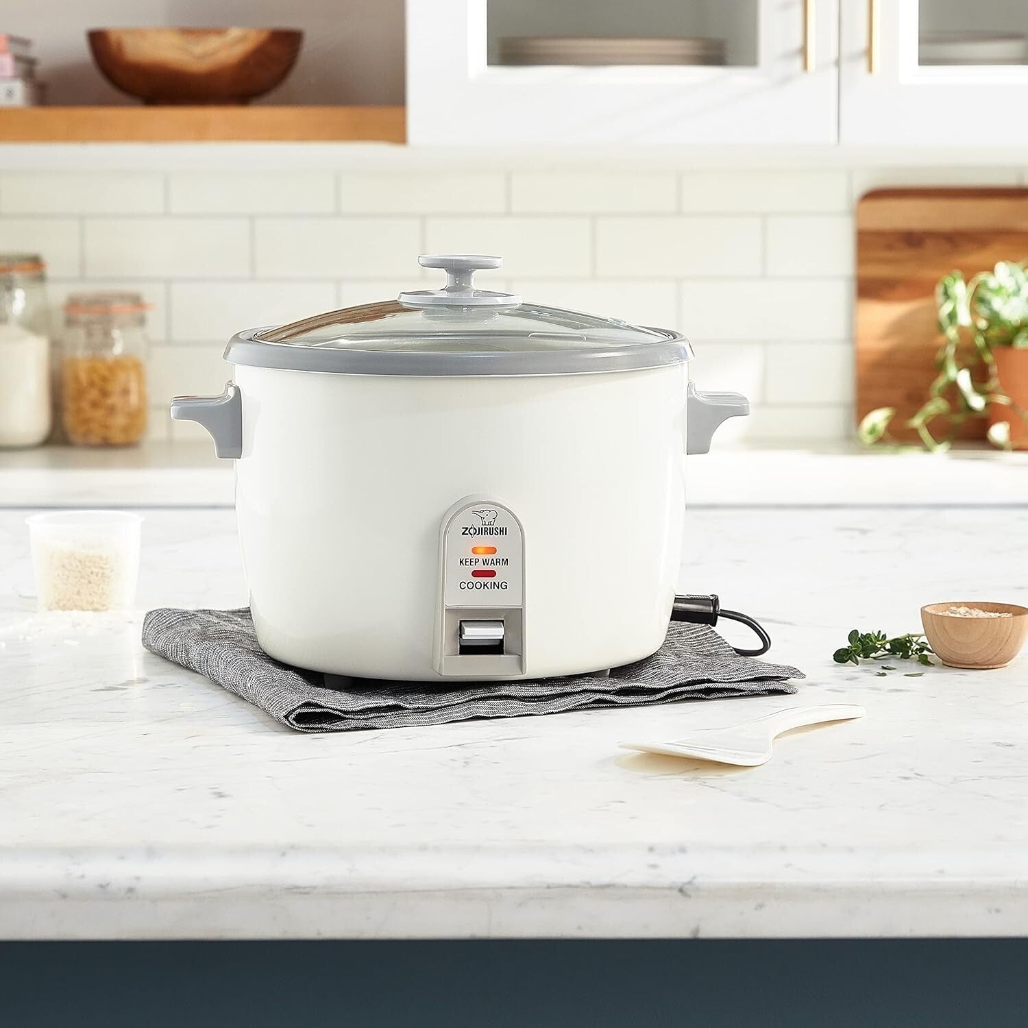 Effortless 10-Cup Rice Cooker with Stainless Steel Lid and One-Switch Control