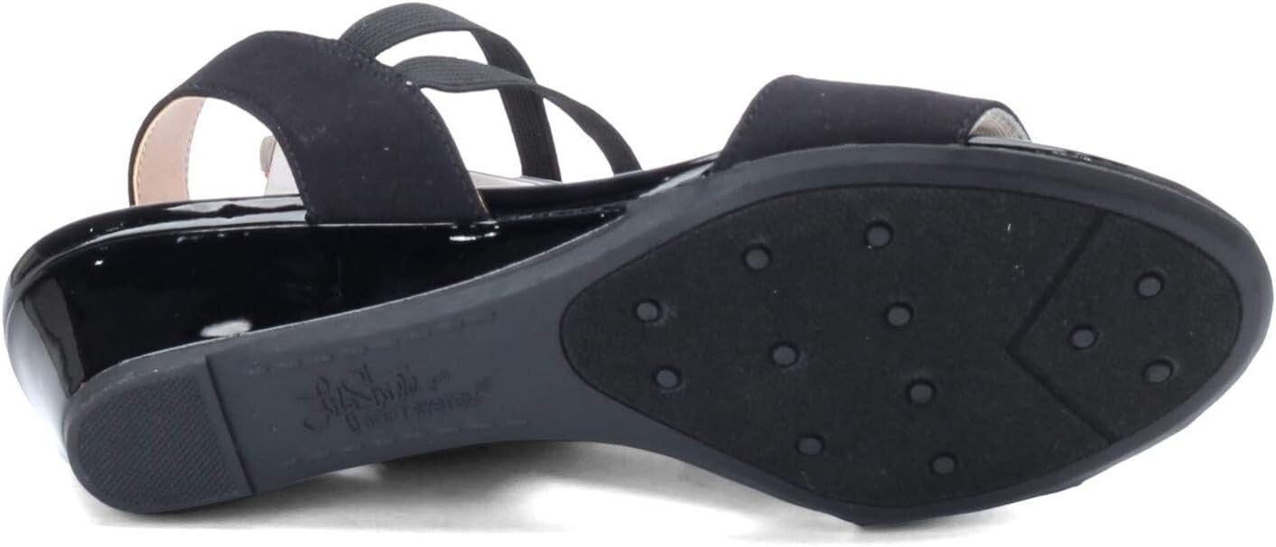 Versatile Women's Black Yolo Shoes, Size 7.5 Wide - Style for Every Occasion