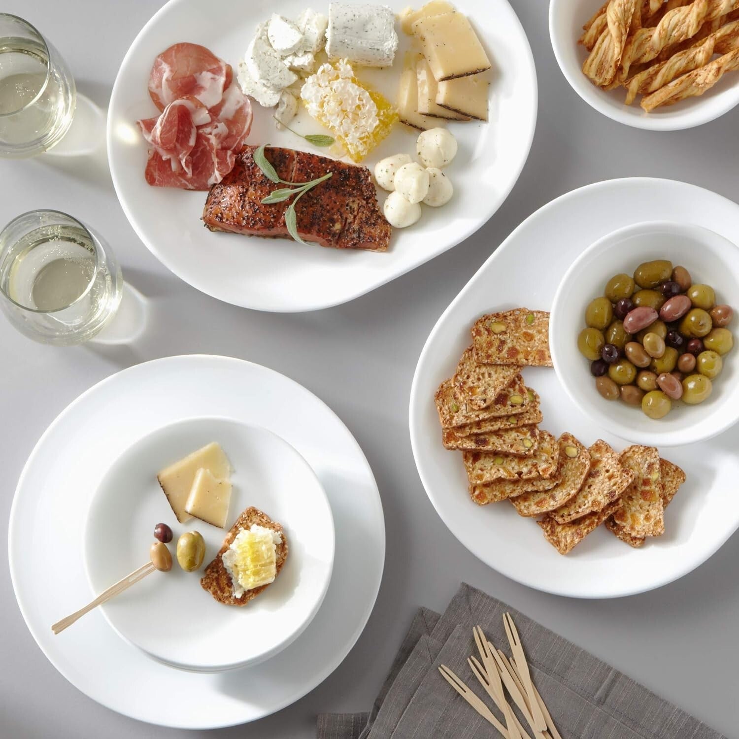 Vitrelle 38-Piece Dinnerware Set for 12 - Lightweight & Chip-Resistant White