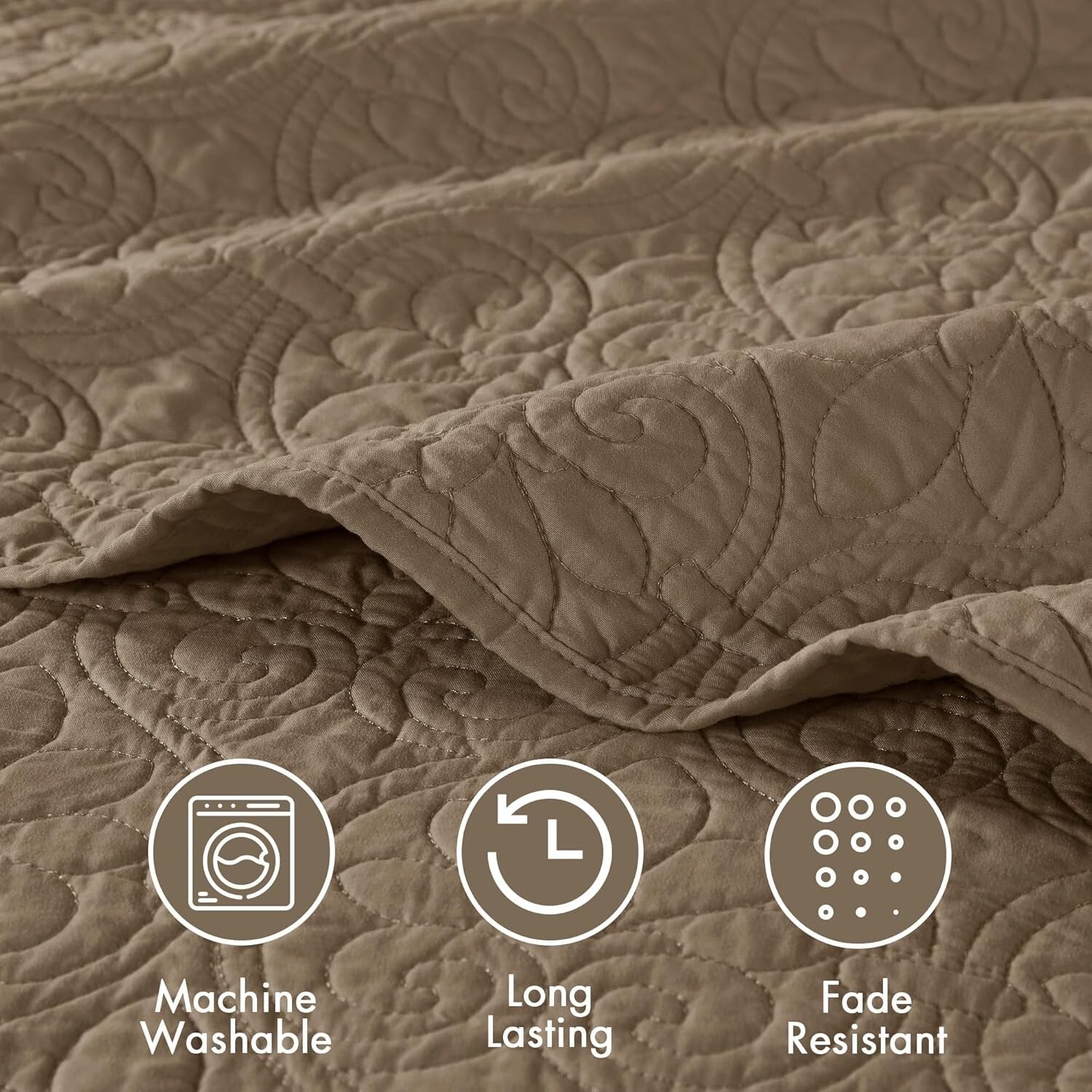 Luxurious Cotton-Filled Quebec Coverlet with Damask Shams - King/Cal King Size