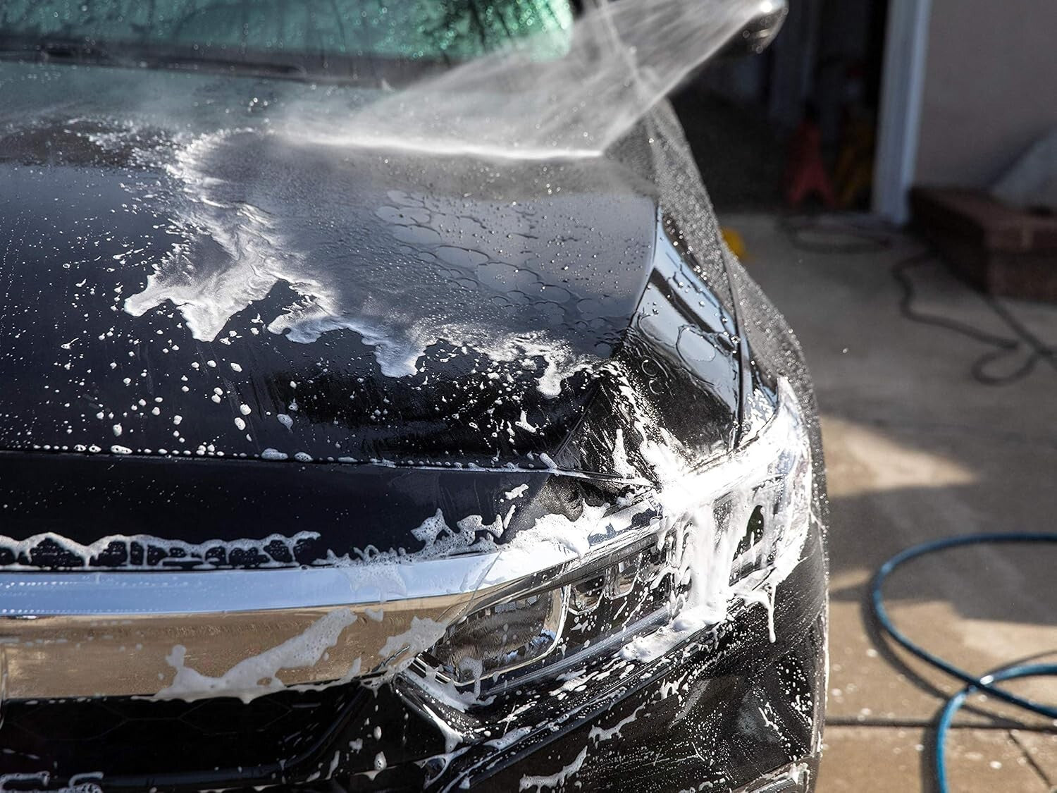 Eco-Friendly Hyper-Wash Foaming Car Wash for a Glossy, Wax-Preserving Shine