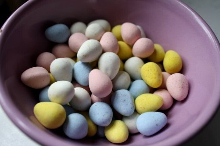 Fresh 5lbs Milk Chocolate Mini Eggs - Perfect Seasonal Treat for Any Occasion