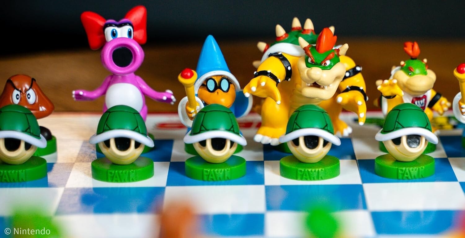 Unique Super Mario Chess Game with 32 Sculpted Pieces - Ideal for Collectors
