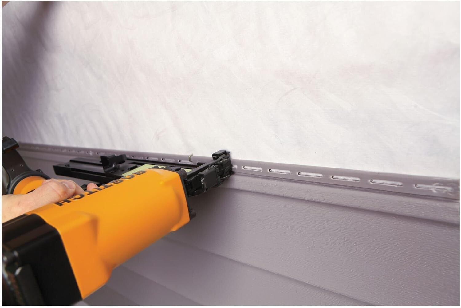 Lightweight 4.2 lbs Stapler with Tool-Free Jam Clearance & Adjustable Features