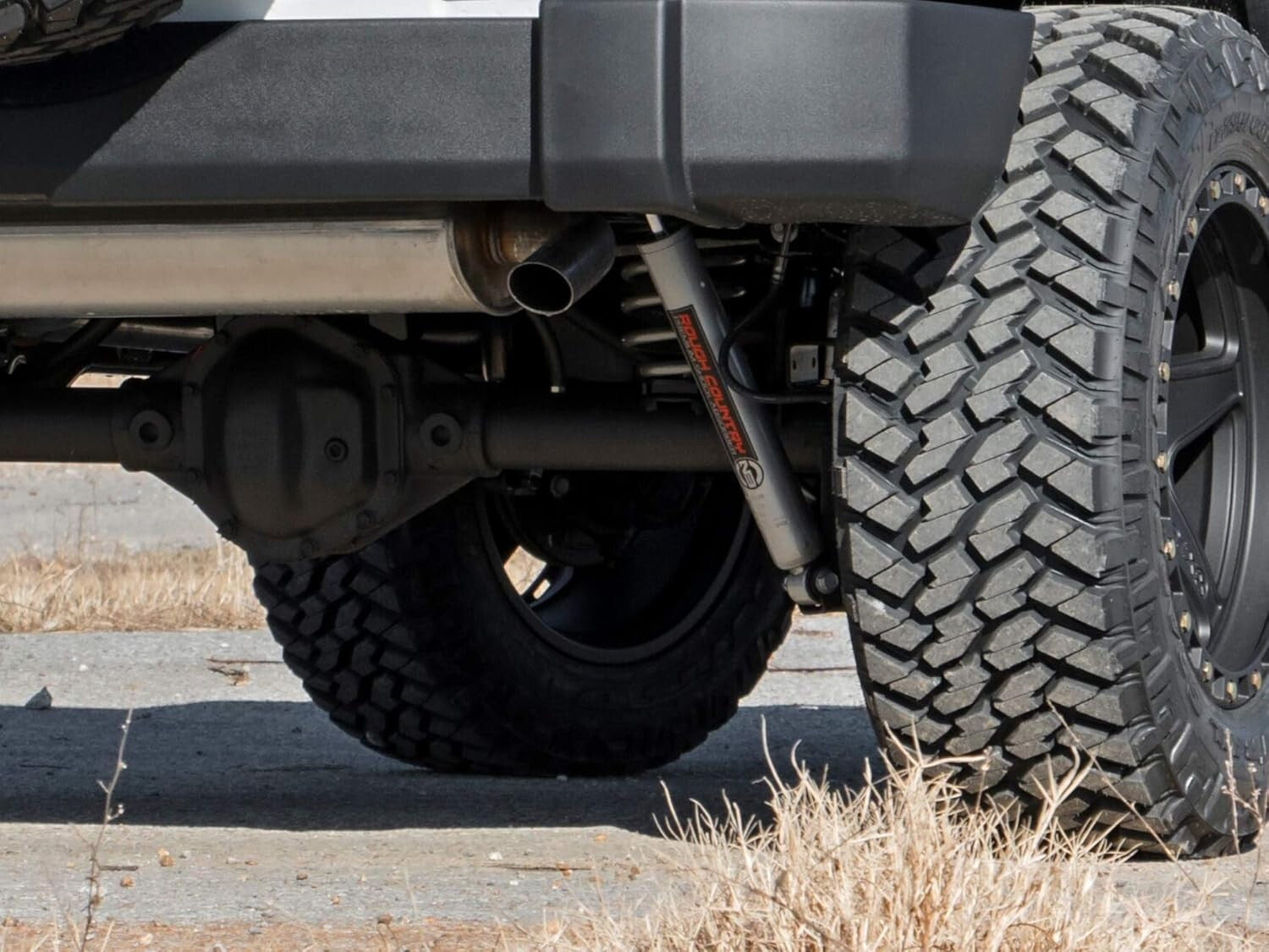 Pair of High-Performance Shocks for 4WD Jeep Wrangler & Trucks - -40°C Rated