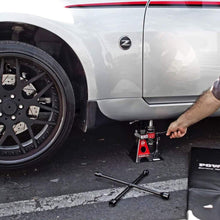 Load image into Gallery viewer, Heavy Duty Hydraulic Jack with Safety Ratchet for Secure Vehicle Lifting