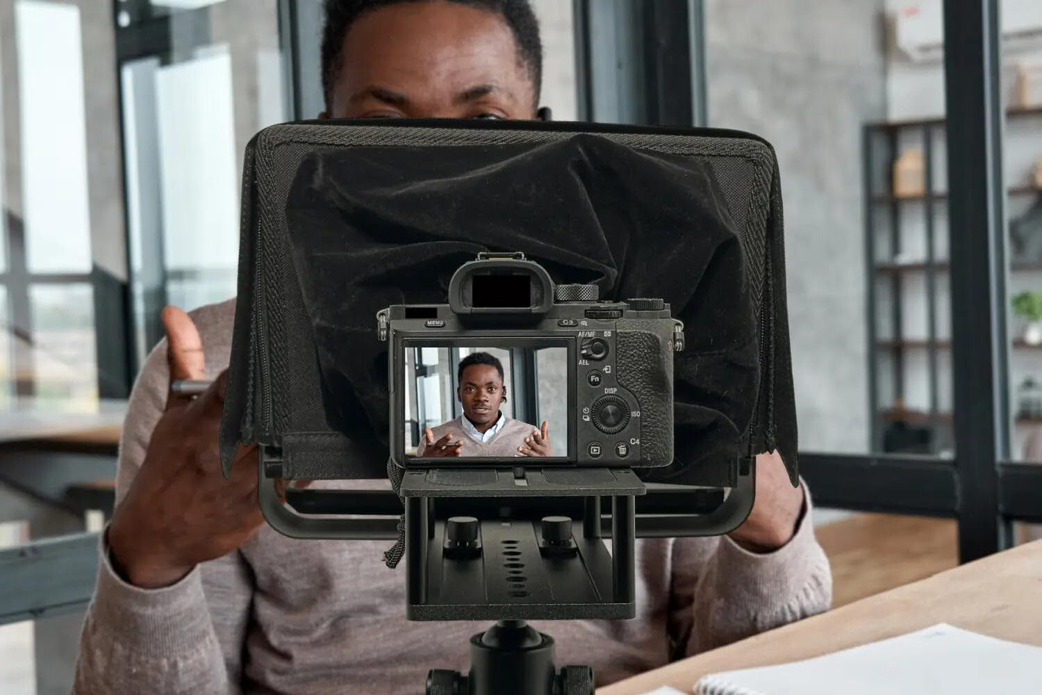 Adjustable iPad/Tablet Teleprompter with 70/30 Glass & Carry Case - No Assembly