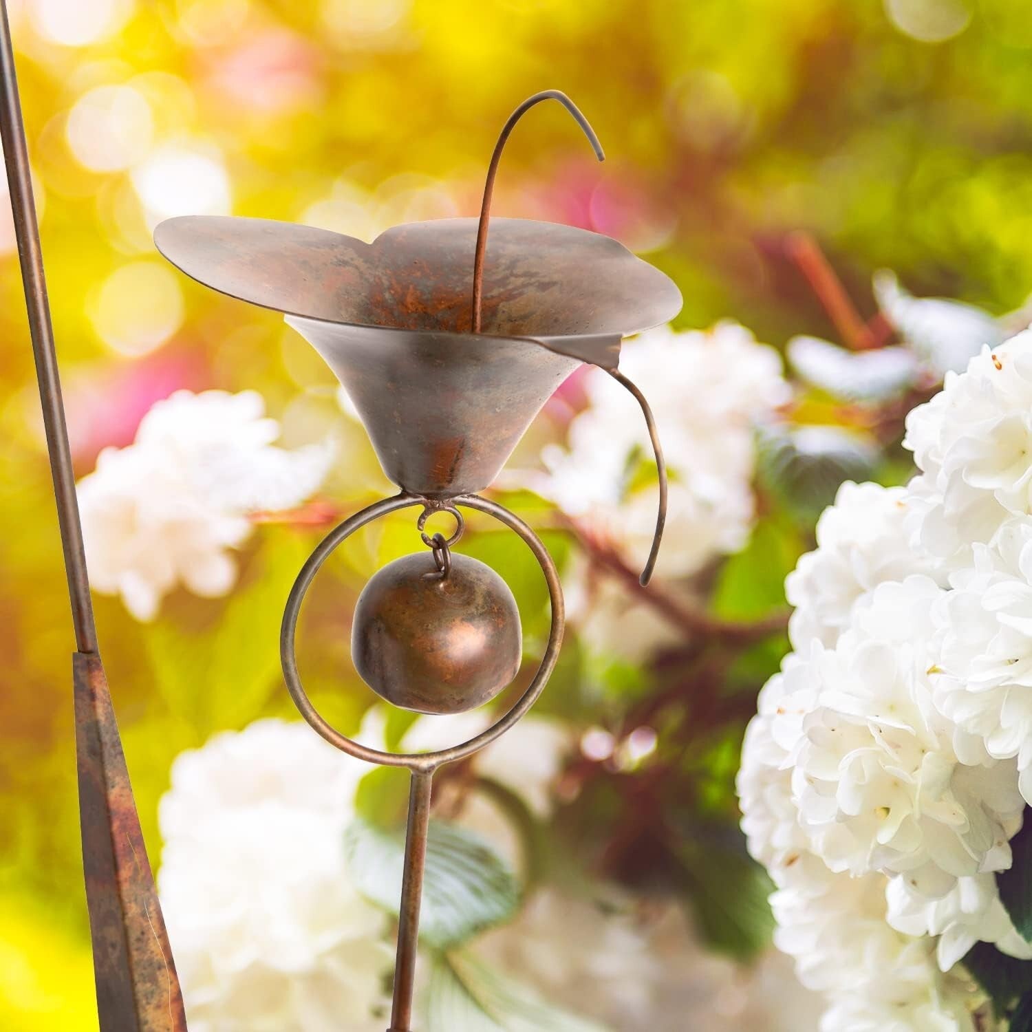 Rust Resistant Calla Lily Wind Chime Garden Stake - Ideal Gift for Garden Lovers