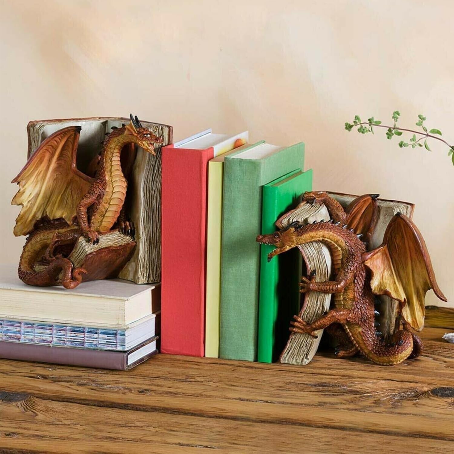 Gothic Dragon Bookends - Ideal Gift for Fantasy Aficionados and Collectors