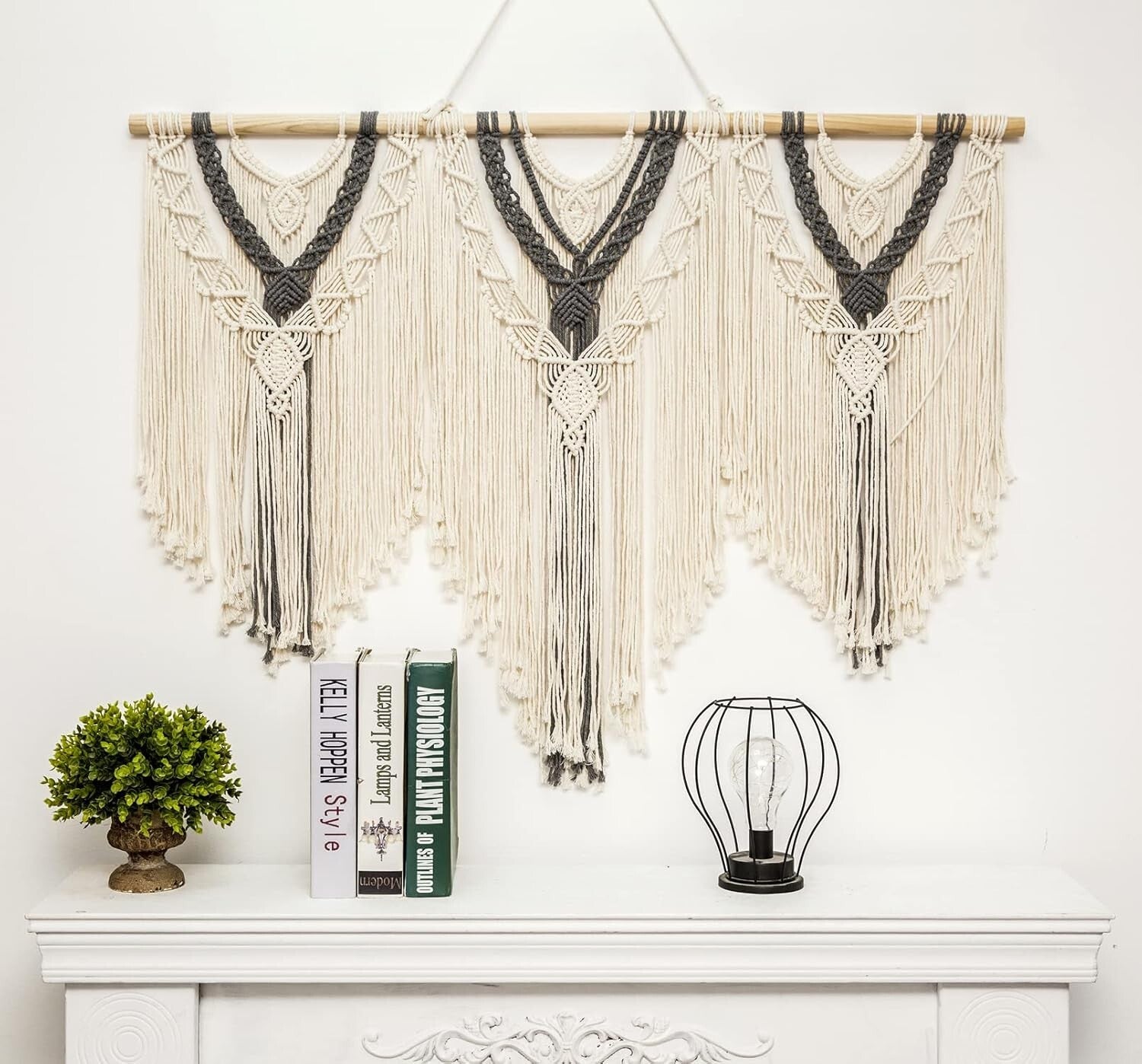 Elegant 43"x32" Bohemian Macrame Wall Tapestry - Ideal Gift for Any Occasion