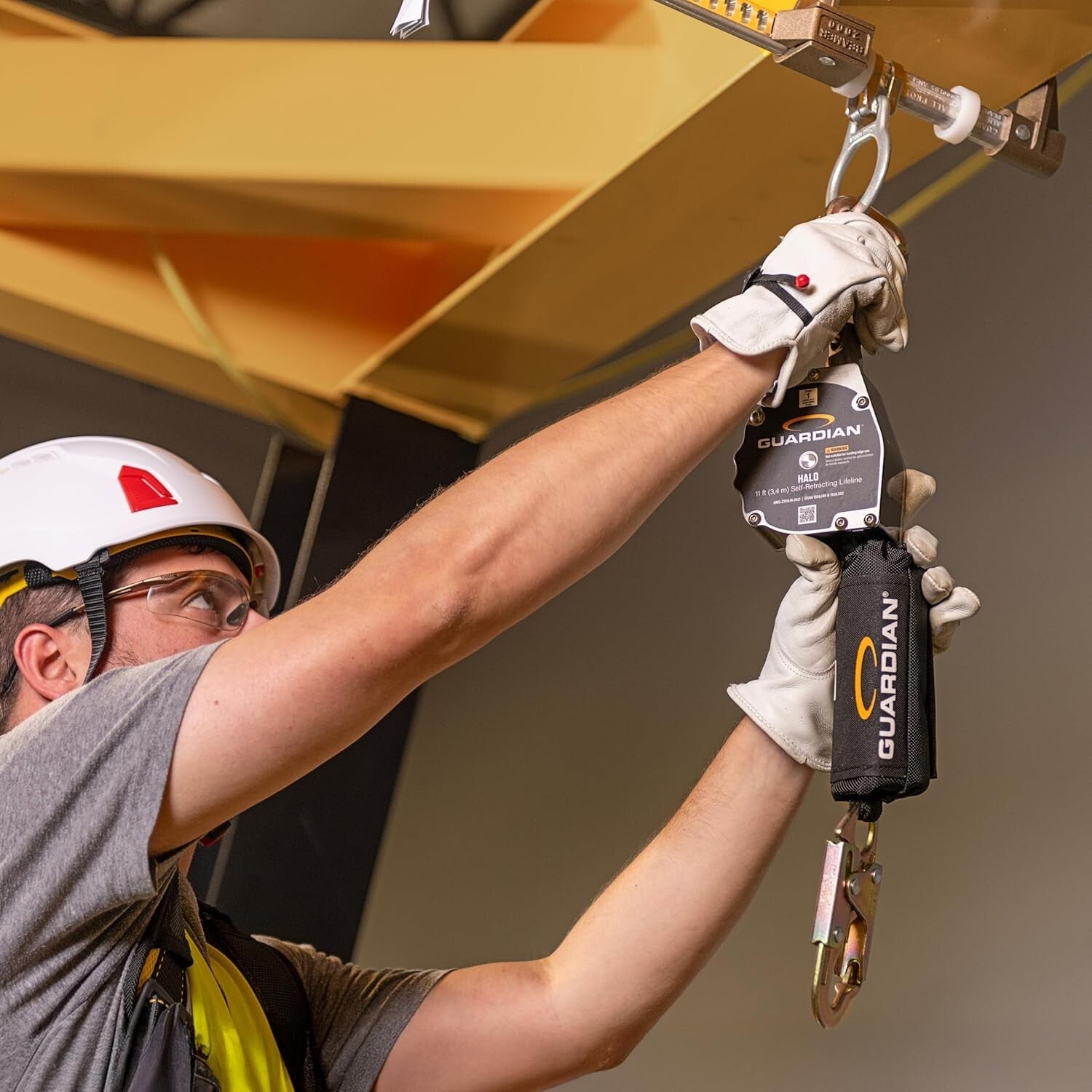 Guardian Halo SRL: 11 ft Self-Retracting Lifeline with Carabiner - ANSI Compl...