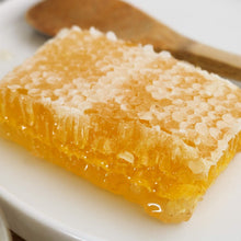 Load image into Gallery viewer, 36-Pack Fresh Raw Honeycomb - 100% Natural with No Additives or Preservatives
