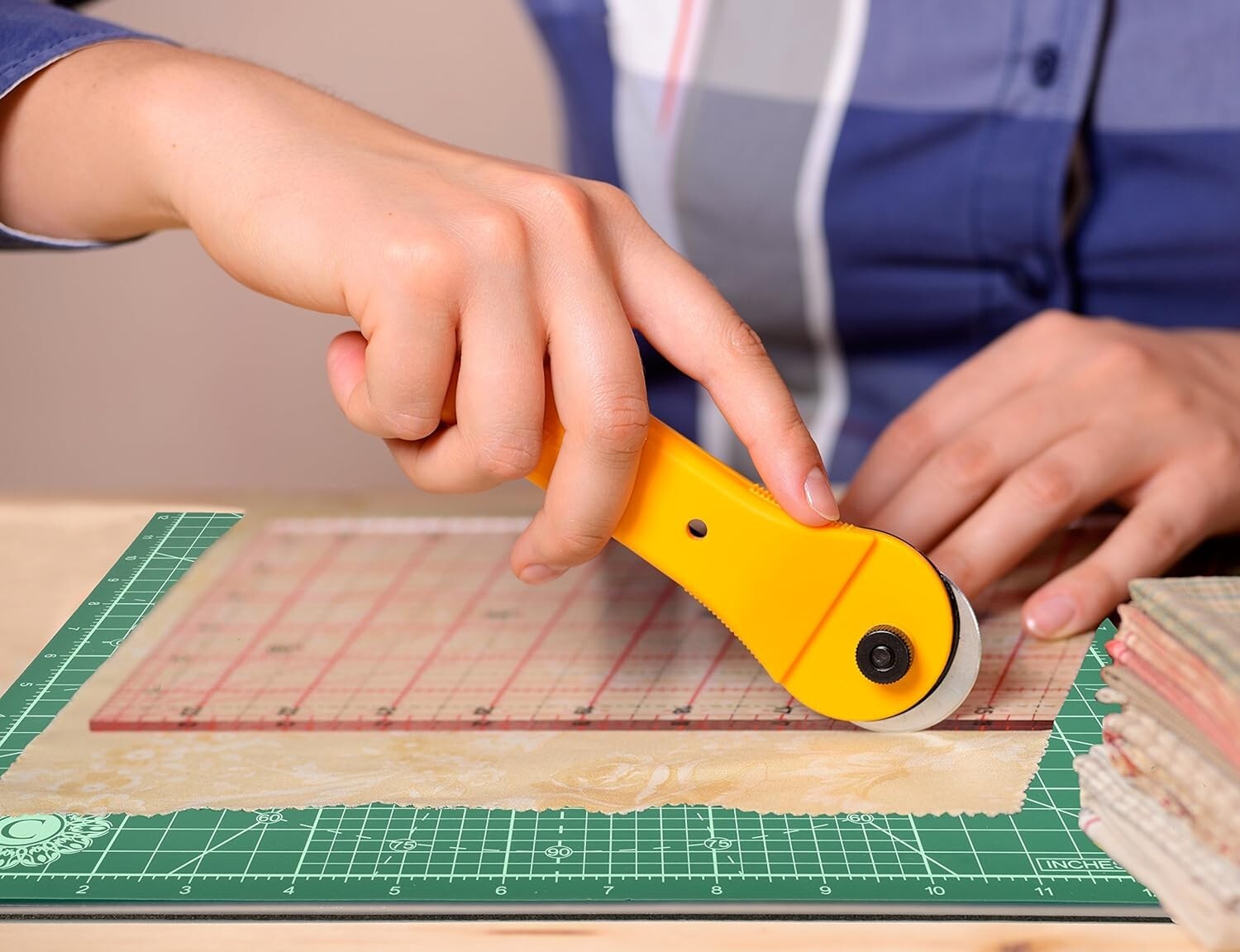 Enhanced 14" Self-Healing Cutting Mat with Accurate Grid Lines for Art Projects