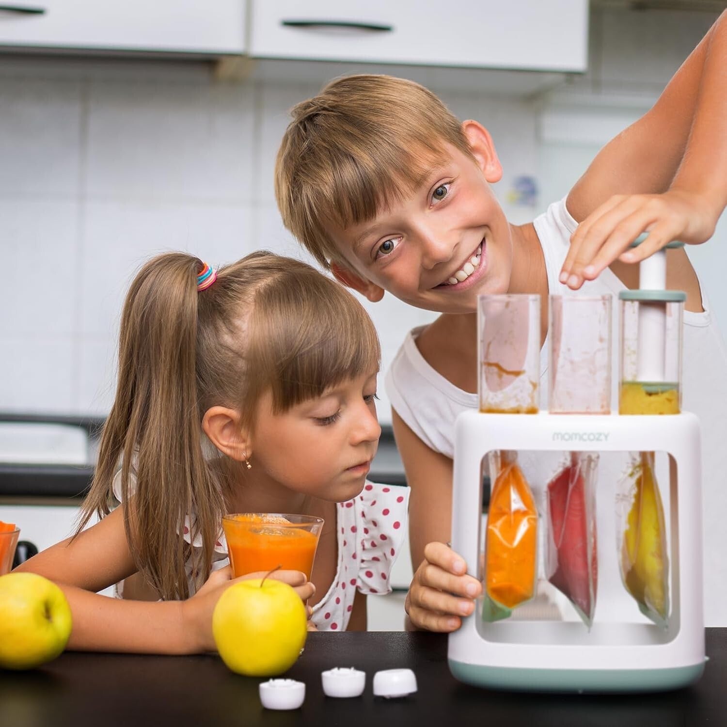 Dishwasher Safe Squeeze Station & Reusable Pouches for Toddlers' Purees