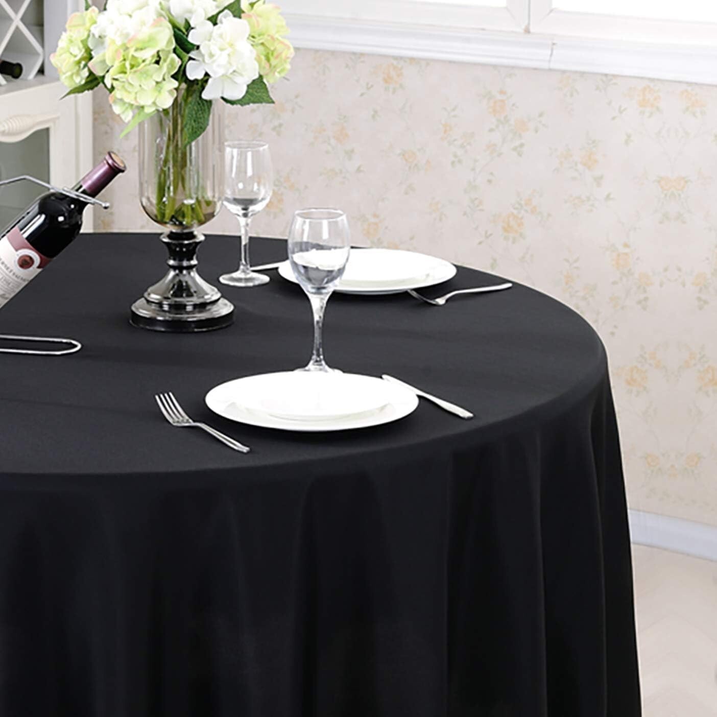Elegant 120-Inch Black Round Tablecloth 10 Pack - Stain Resistant & Durable