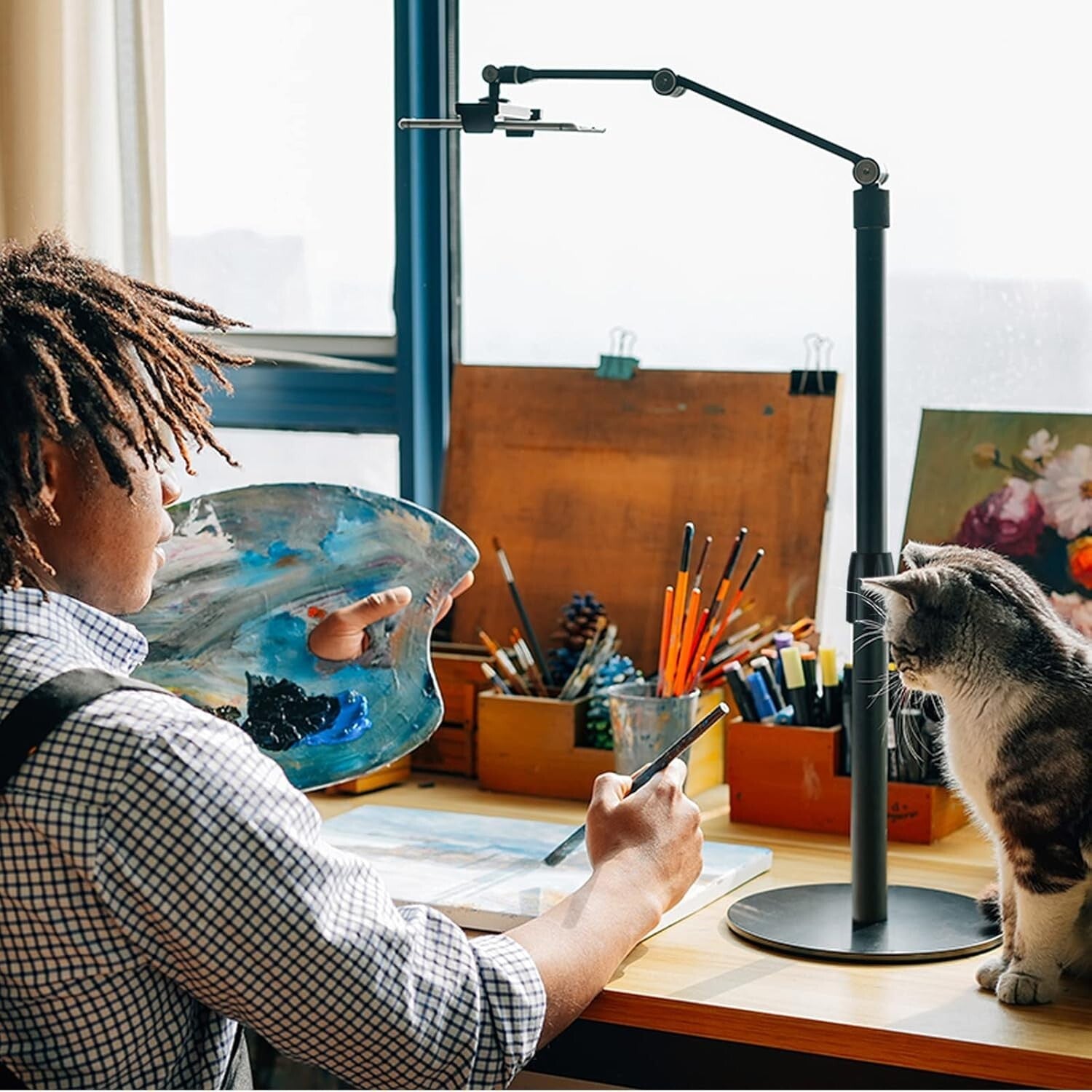 Ergonomic 360-Degree Swivel Phone Stand - Perfect for Recording & Teaching