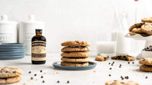Load image into Gallery viewer, Madagascar Bourbon Pure Vanilla Extract, 32oz - All-Natural Flavoring Essential