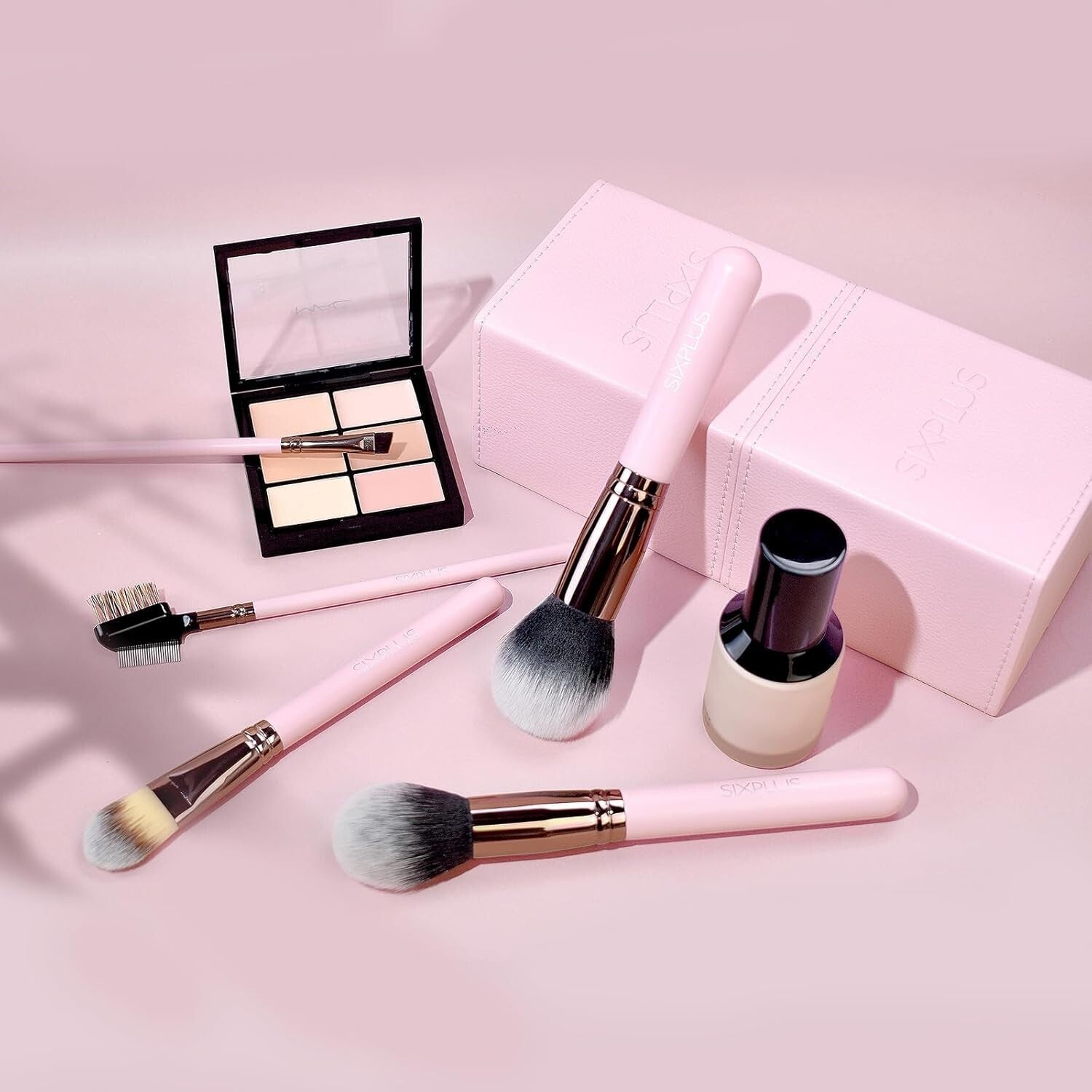 Travel-Friendly 15-Piece Pink Makeup Brushes - All Skin Types, Elegant Gift