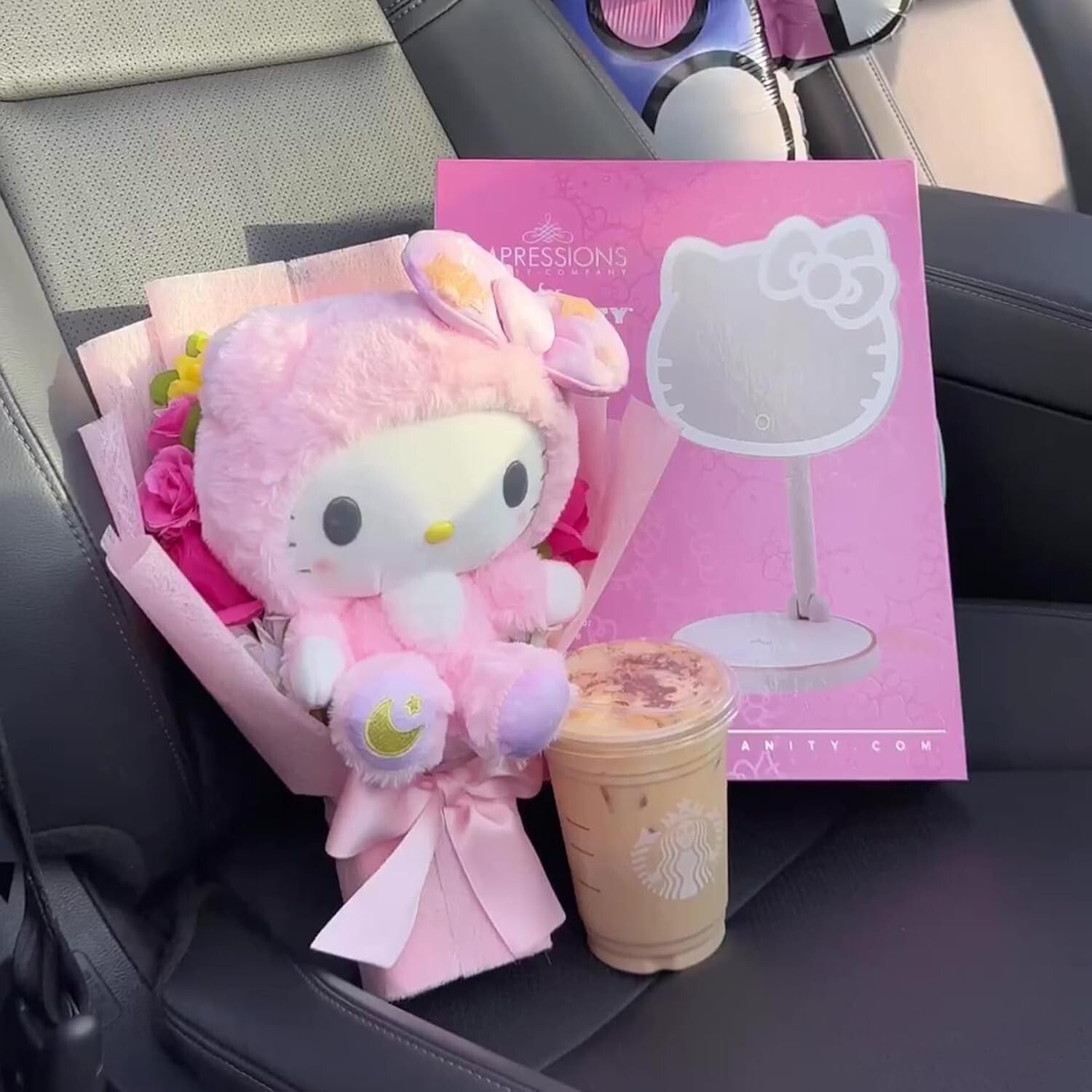 Adorable Hello Kitty Touch Sensor Makeup Mirror with Adjustable LED Brightness