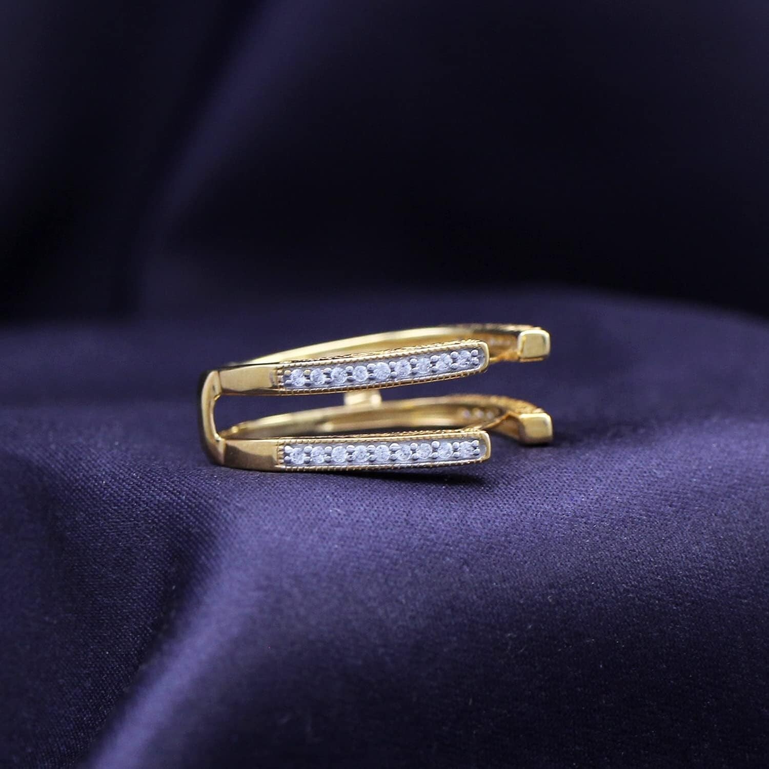 Beautiful Ring Guard Enhancer with Secure Fit for Engagement & Wedding Rings