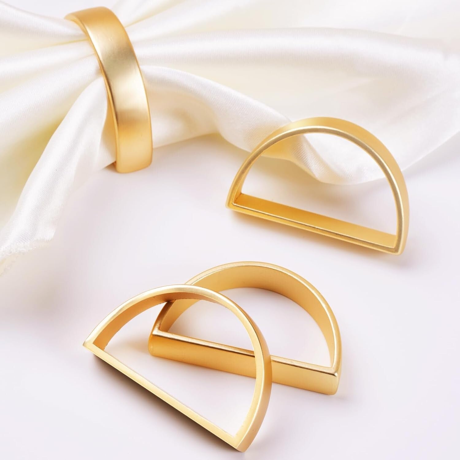 Elegant Gifting - 200 Matte Gold Napkin Rings in Luxe Packaging for Special Days