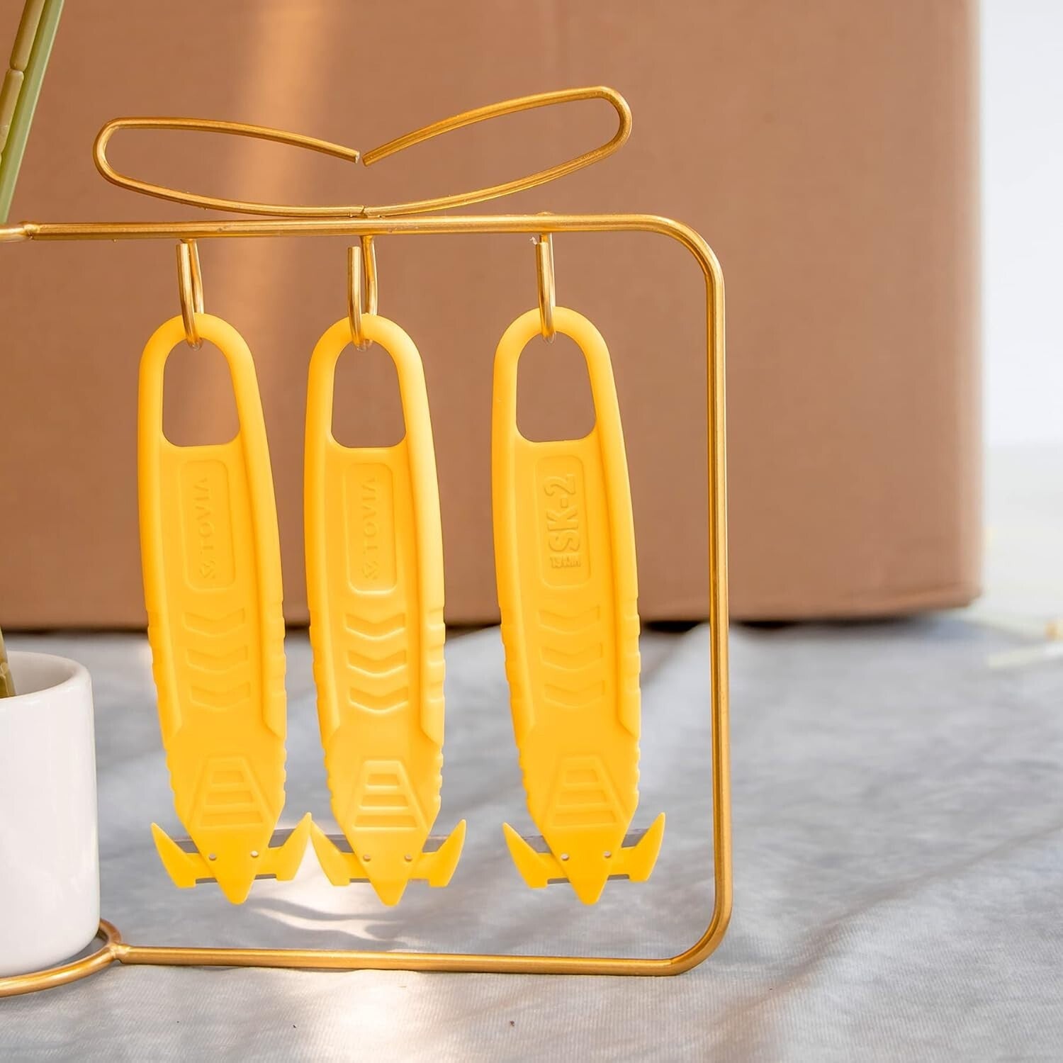 100pcs Compact Safety Box Cutter Knife with Concealed Stainless Steel Blade