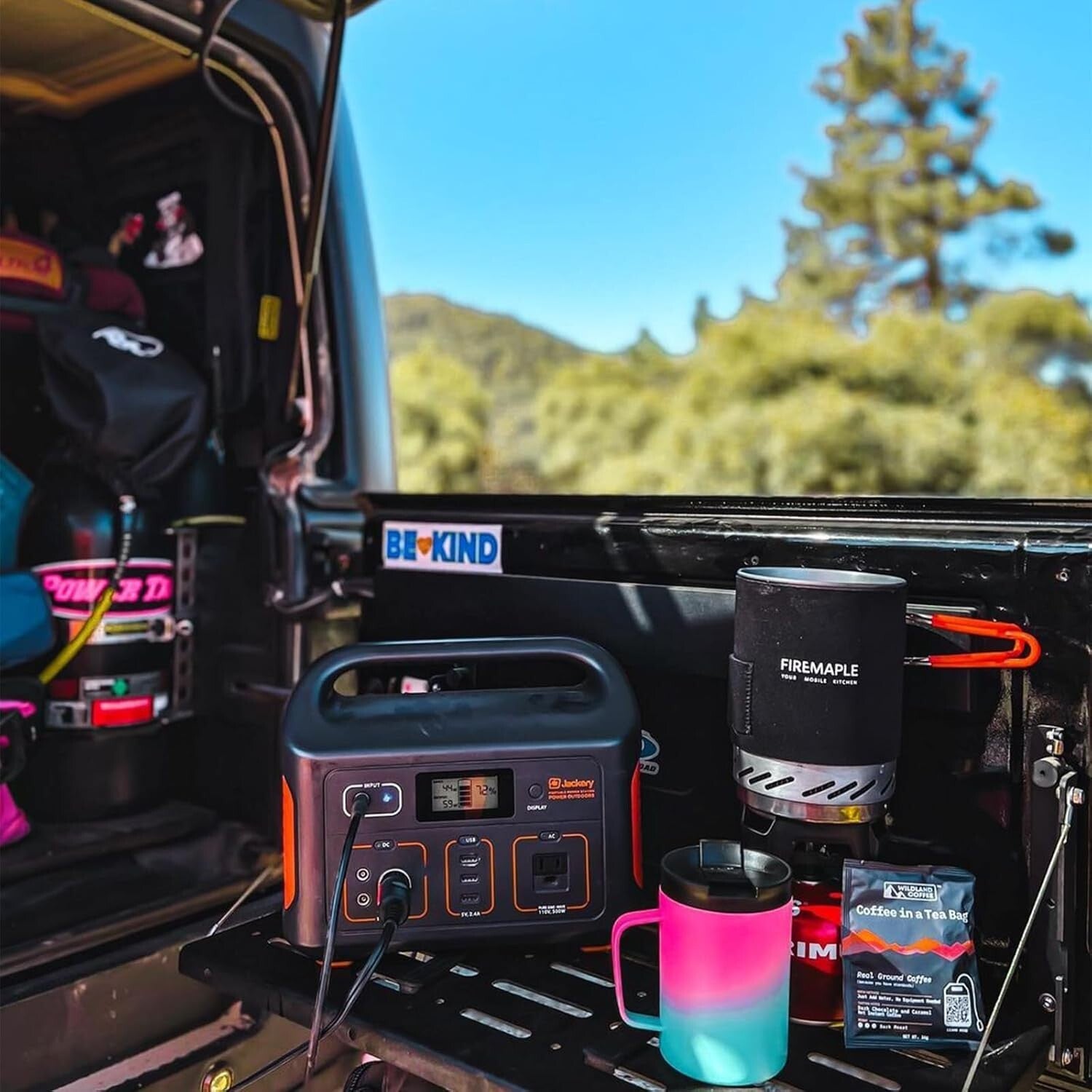 High-Efficiency Camping Stove with Integrated Cook Pot - Ideal for Adventures