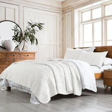 Load image into Gallery viewer, Machine Washable 100% Cotton Twin Quilt Set - Lightweight &amp; Cozy Coverlet