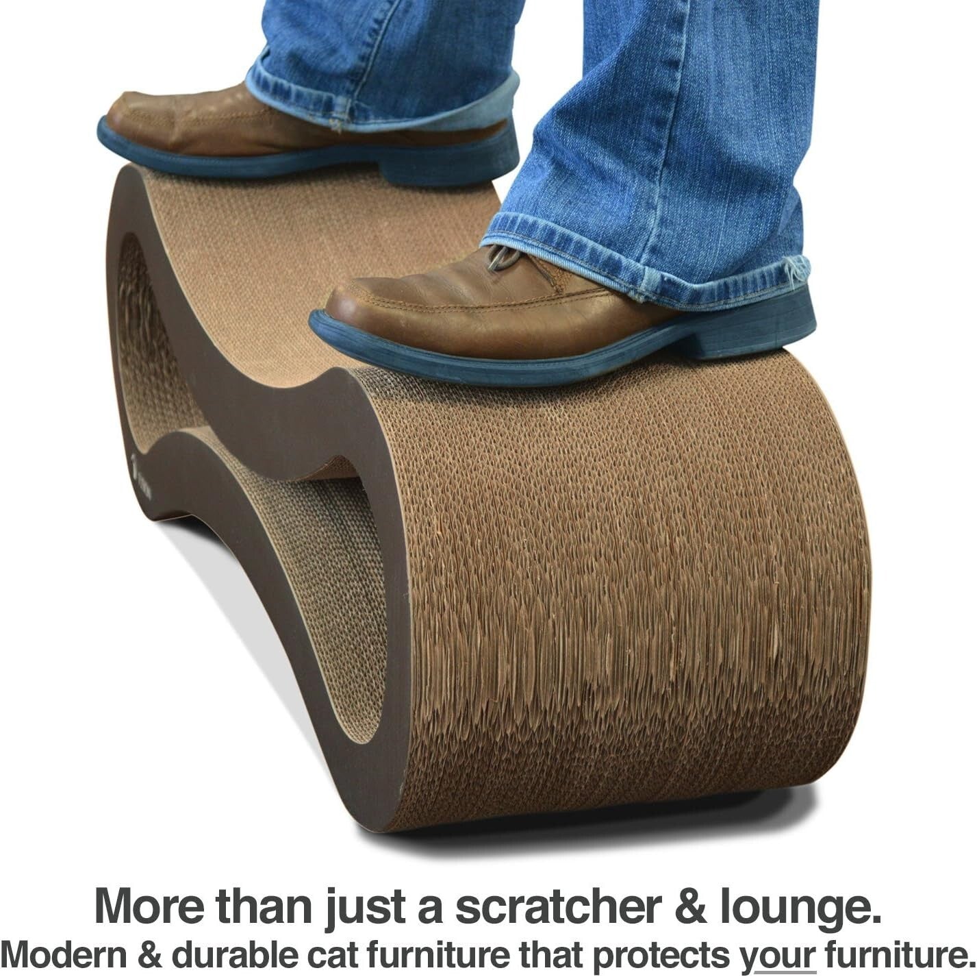 Durable Cat Scratch Lounge for Indoor Cats - Eco-Friendly Recycled Cardboard