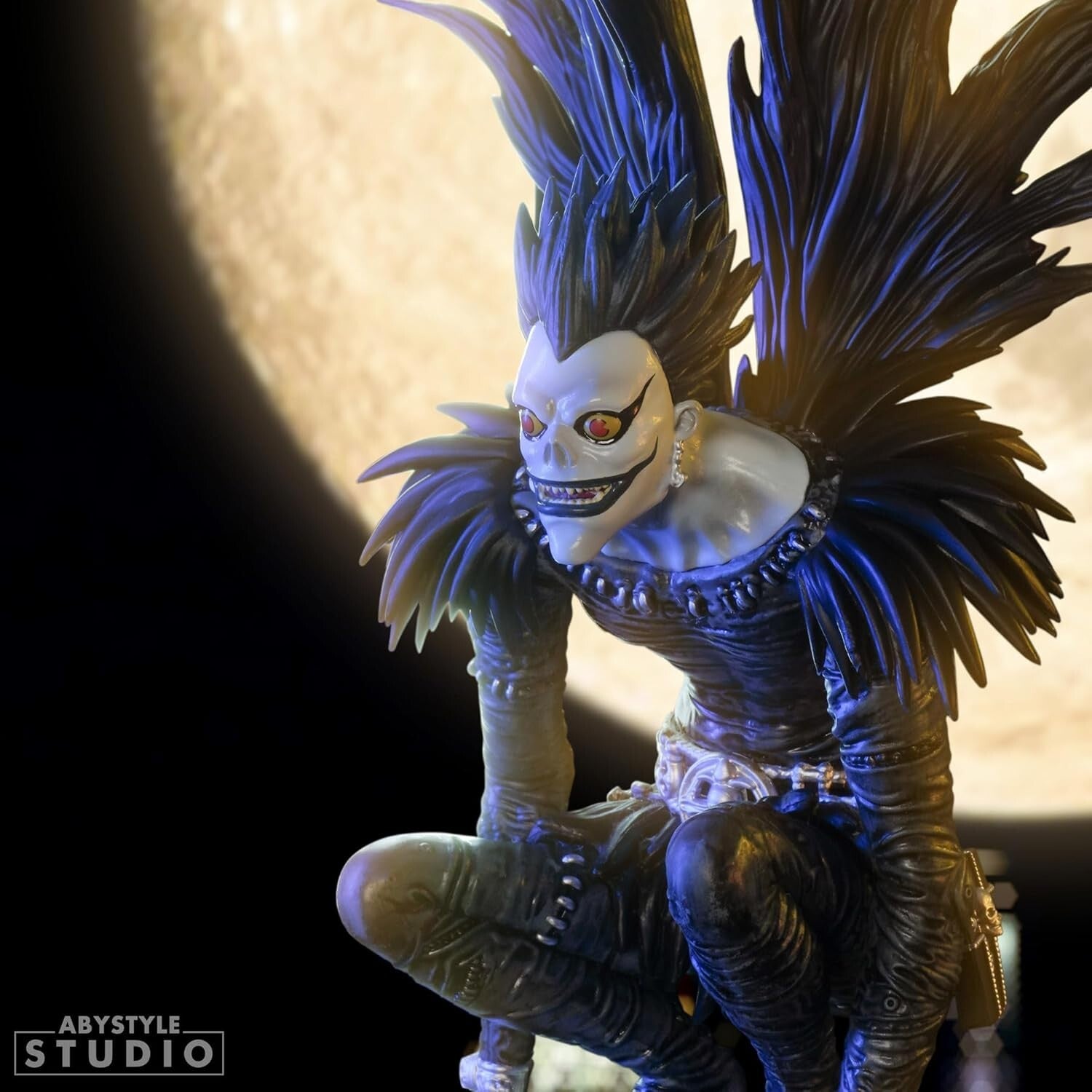 Intricately Designed 30 cm Ryuk Figure - Official PVC Anime Collectible