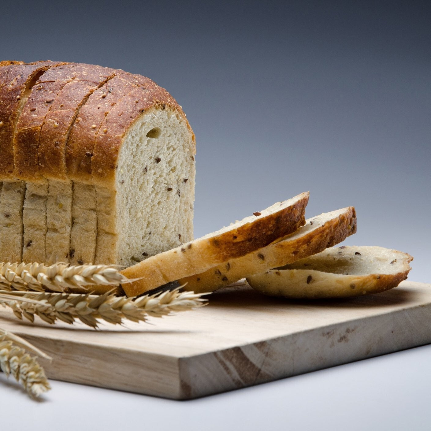 30-Year Storage Hard White Wheat Pail - Ideal for Survival, Camping & Daily Use