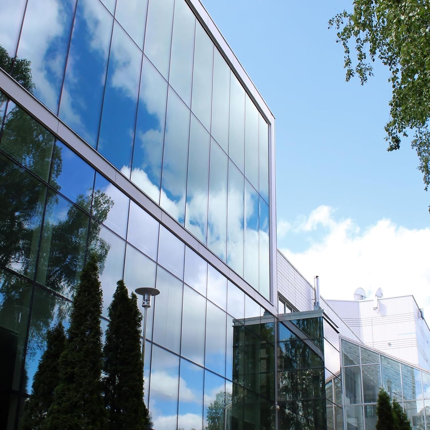 Easy Install PV Blocking Window Tint - Daytime Privacy Film, 45 x 157 in, Silver