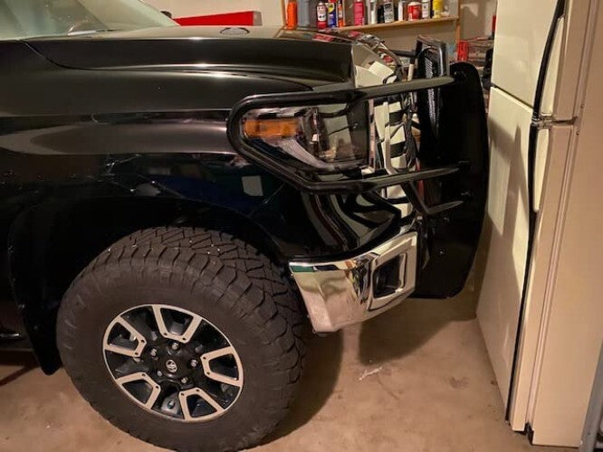 Easy Install Garage Parking Aid - Space Efficient Infrared Solution for Vehicles