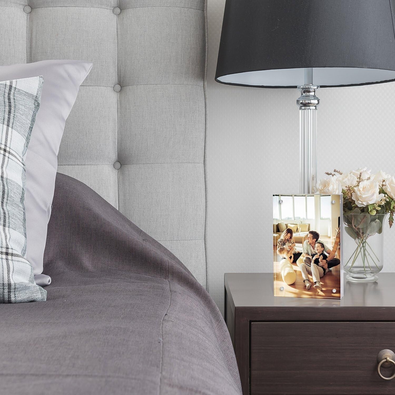 Crystal Clear 5x7 Double-Sided Magnetic Acrylic Frames - Perfect for Gifting