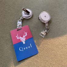 Load image into Gallery viewer, Bulk 100 Retractable Clear Badge Holders with 360° Swivel Clip - Ideal for Teams