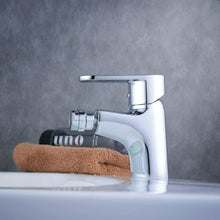 Load image into Gallery viewer, Chrome Bath Bidet Faucet with Single Hole and Swivel Aerator - Modern Elegance