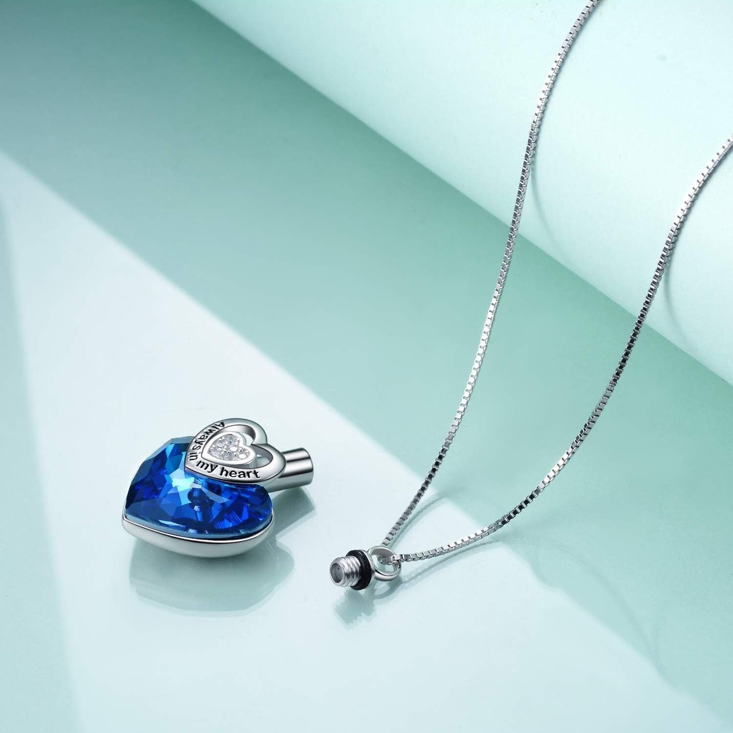Forever in My Heart: Crystal Urn Necklace with Ash Storage - Elegant Keepsake