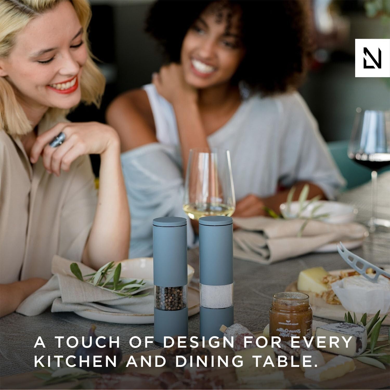 Compact Adjustable Spice Mill Set for Home & Restaurant Use - Manual Operation