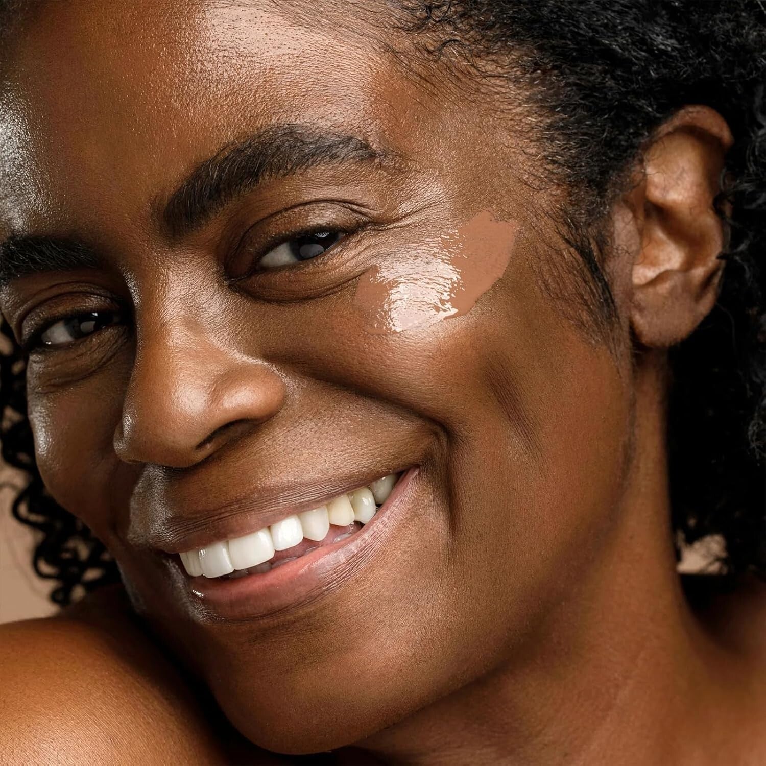 Beauty Tinted Glow Wonderscreen SPF 30 - Mineral Sunscreen & Moisturizer 50g