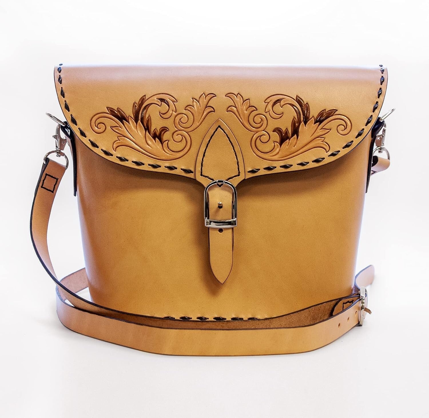 4-6 Oz Veg Tan Cowhide Double Shoulder Leather - Ideal for Artisans and Crafters