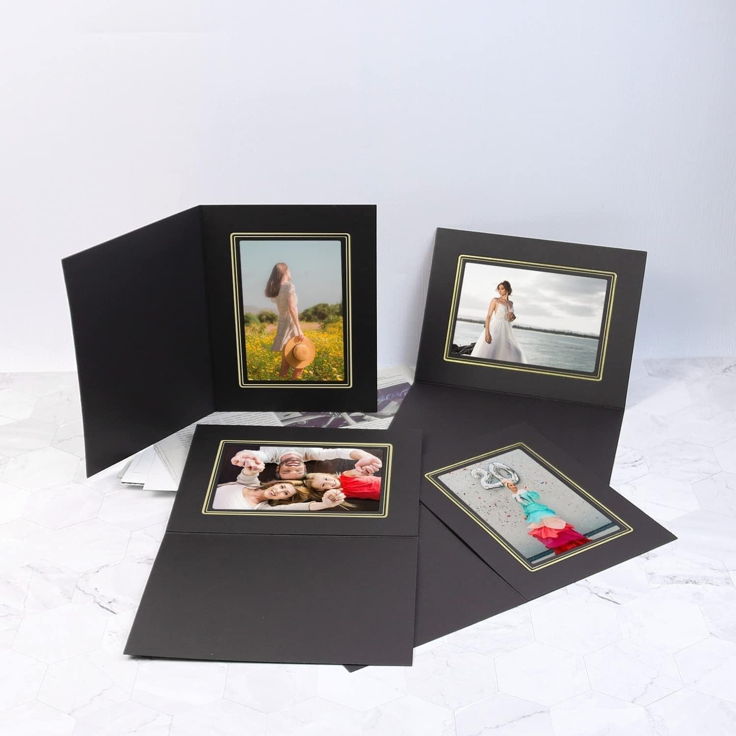 Versatile Black 4x6 Photo Folders with Gold Lining - 100 Pack for Celebrations