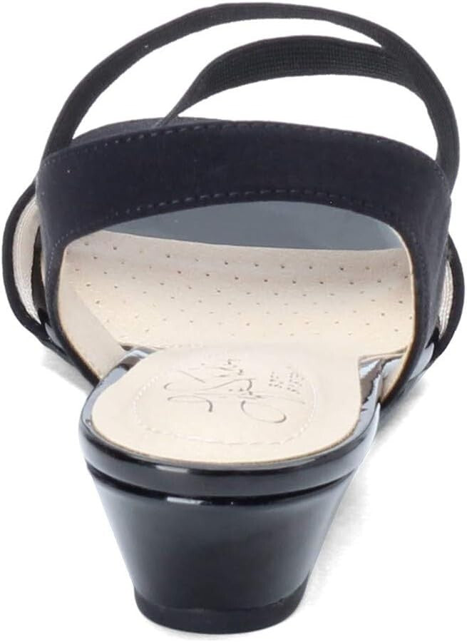 Versatile Women's Black Yolo Shoes, Size 7.5 Wide - Style for Every Occasion