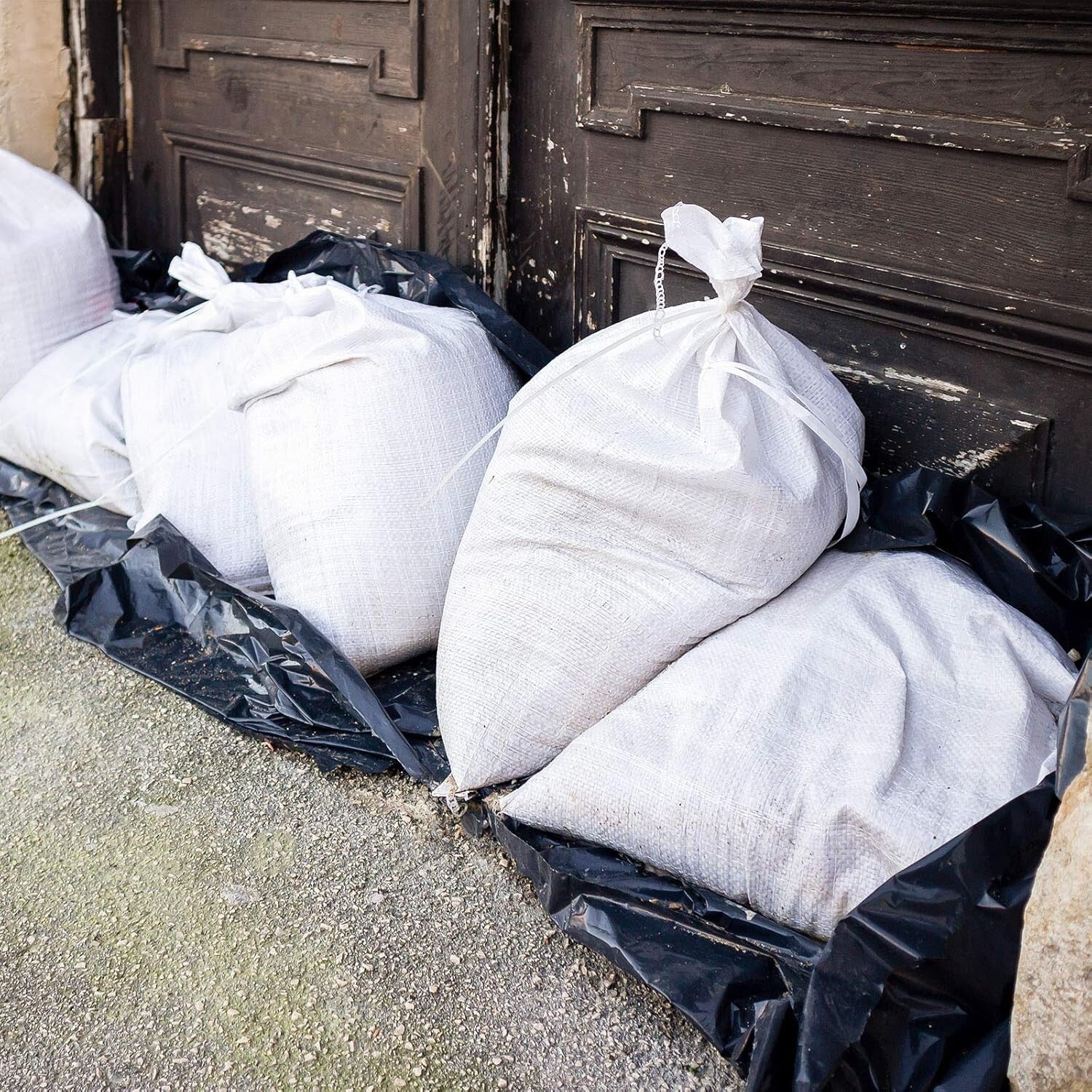 100 Heavy-Duty Waterproof Sandbags with Ties for Flood Protection & Construction