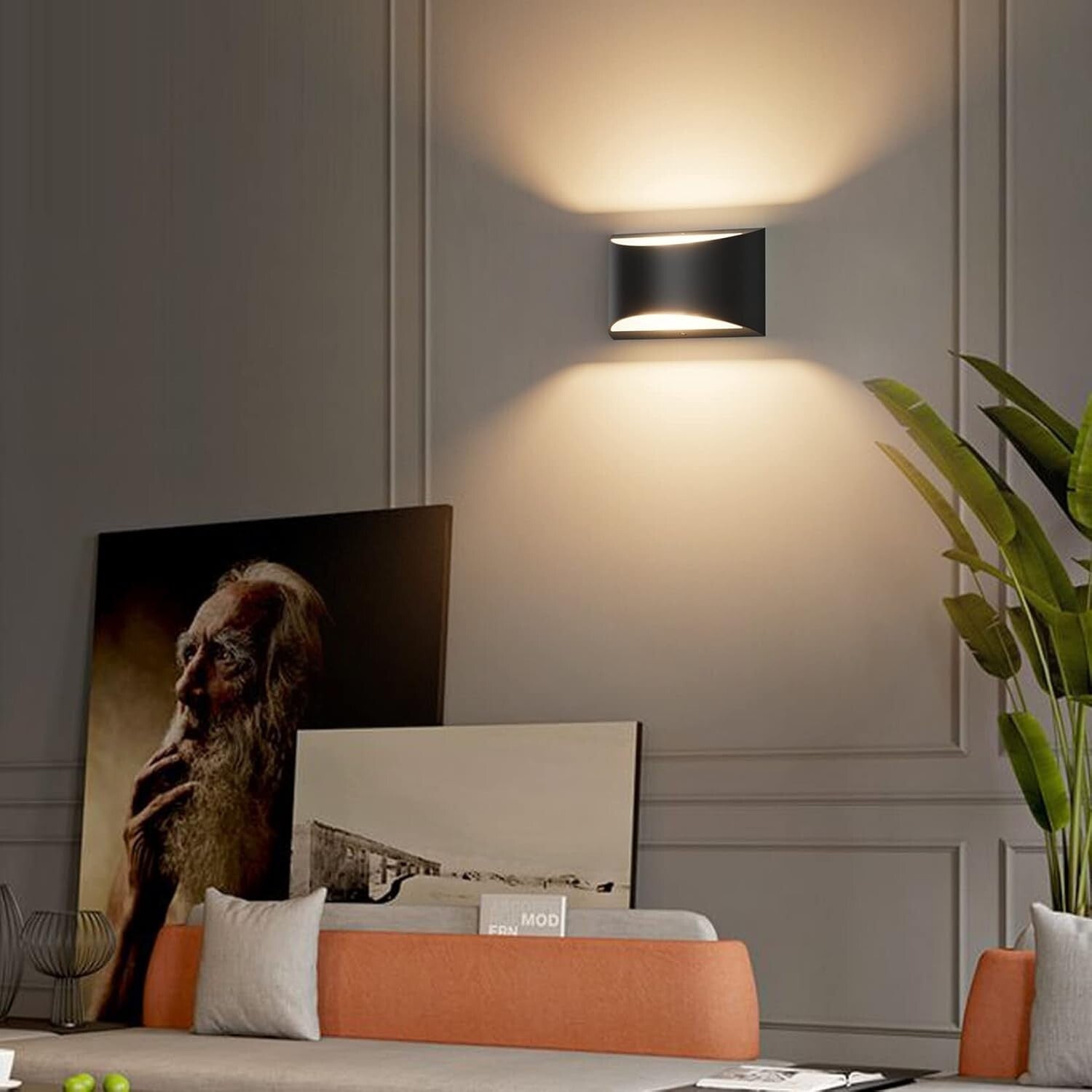 Energy-Efficient Black LED Wall Light with Replaceable G9 Bulb - Modern Elegance