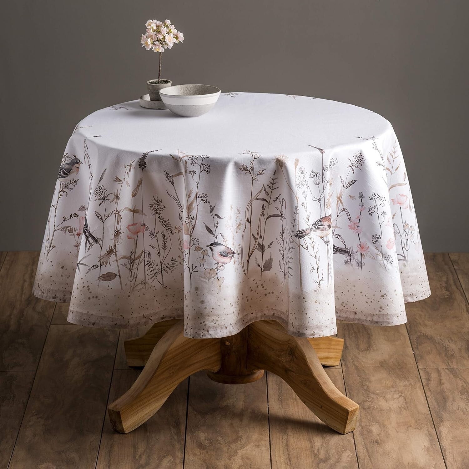 Elegant 100% Cotton Round Tablecloth - Perfect for Weddings & Everyday Dining