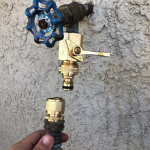 Load image into Gallery viewer, Quick Connect Brass Garden Hose Fittings - 4 Female &amp; 4 Male Adapters Included