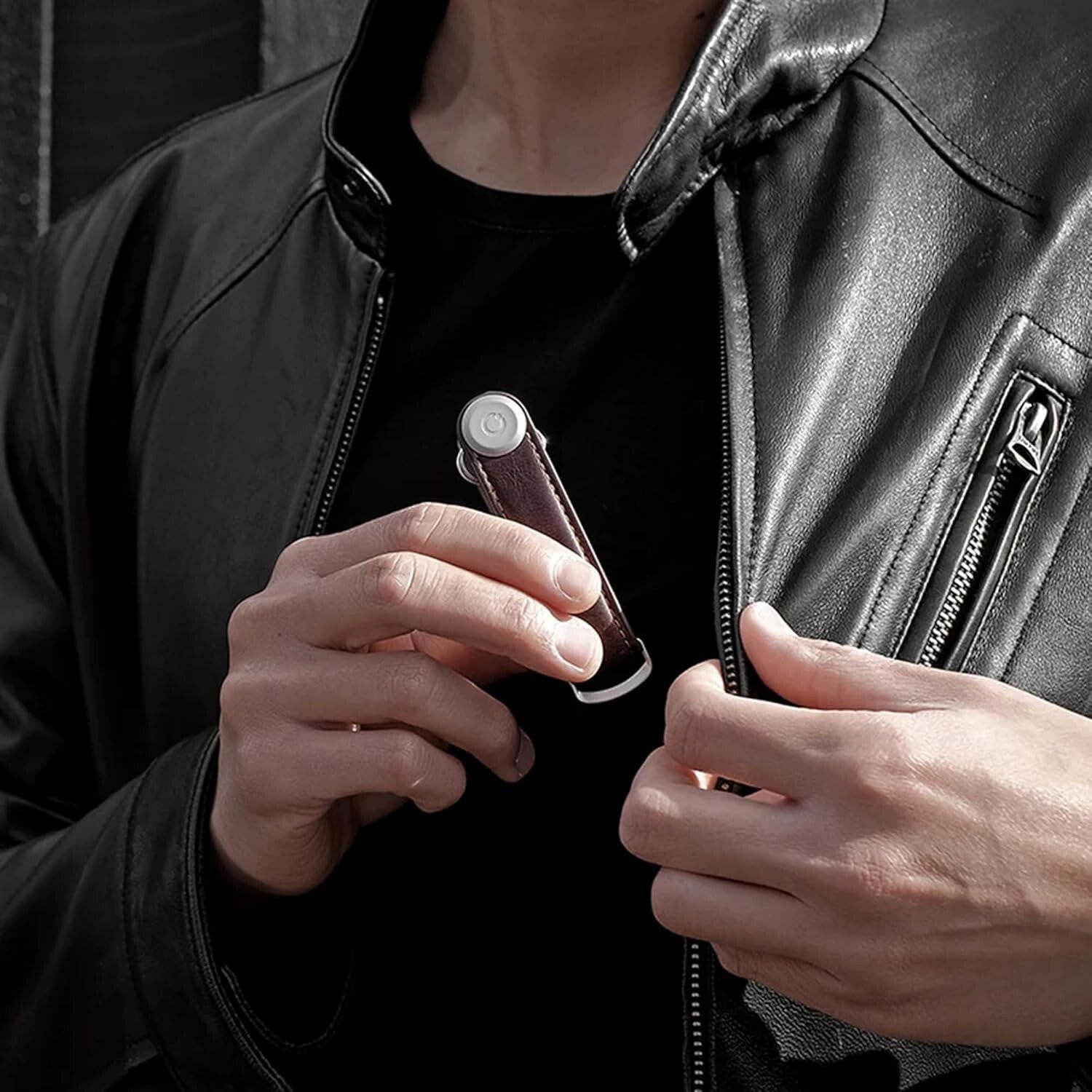 Durable Hand-Crafted Leather Key Holder with Stainless Steel Locking Mechanism