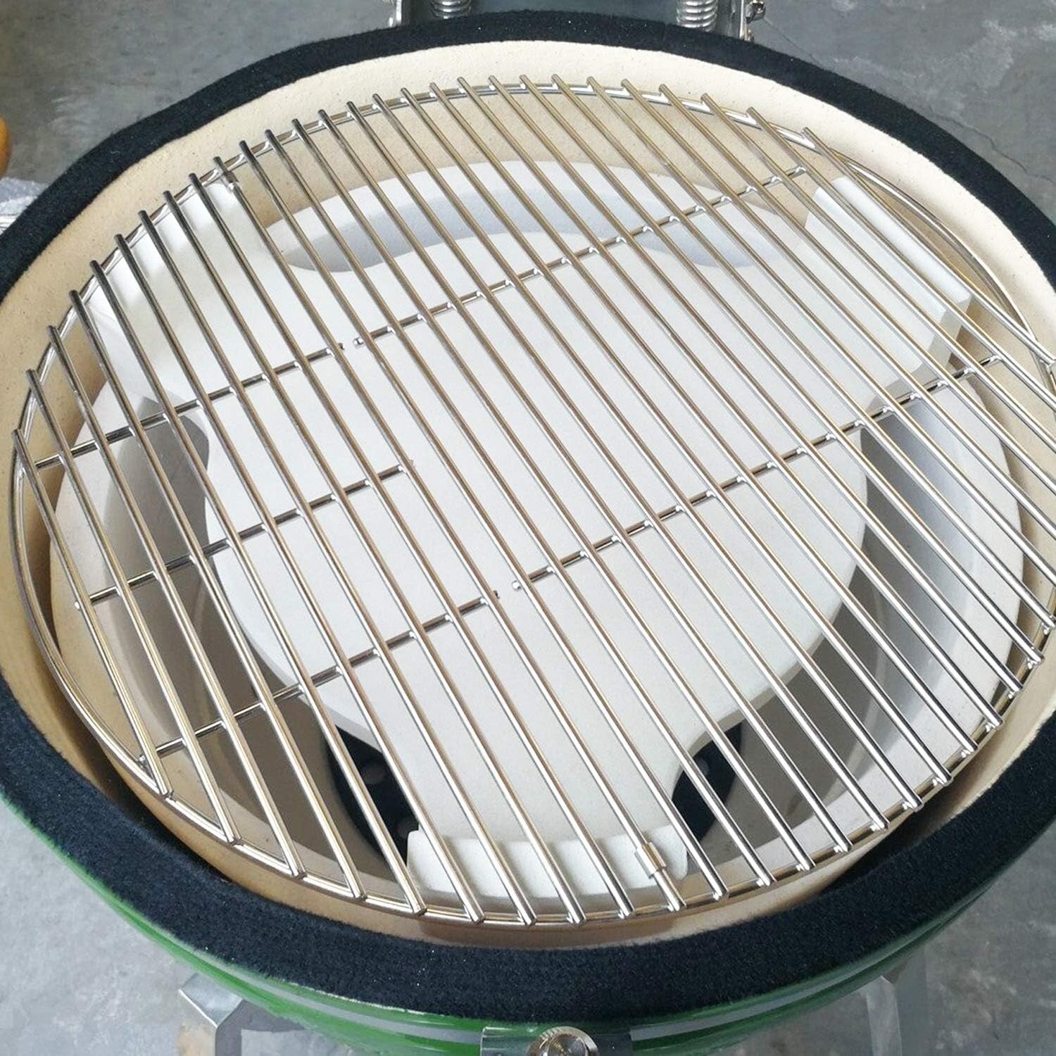 Premium 18” Ceramic Pizza Stone and Heat Deflector for Ideal Grilling Experience